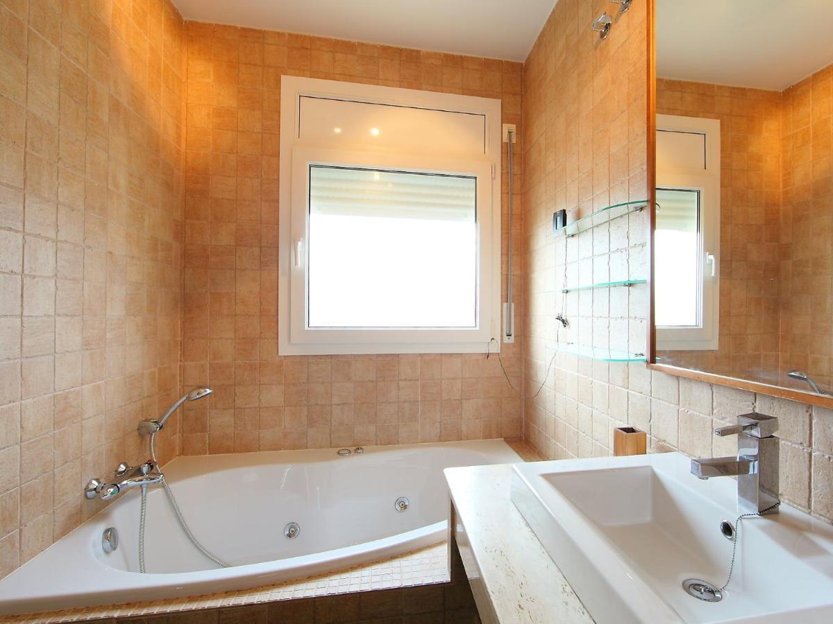 Holiday Home Dirk By Interhome L'Ampolla Exterior foto